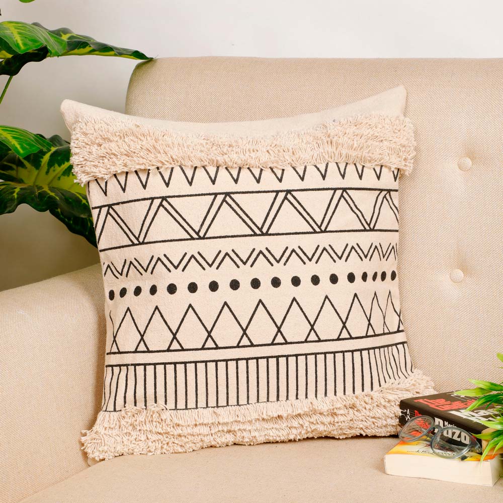 Cushion Cover, (i531_1_20_1), Cushion With OFF-White & Black Color, Cushion For Living & Bedroom Area, Cushion - IM15201