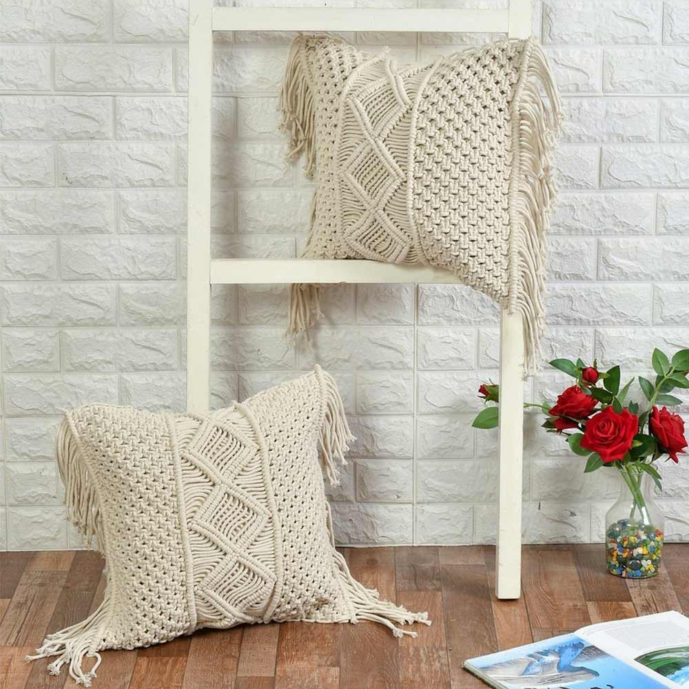 Cushion Cover, (i457_1_16_1), Cushion With OFF-White Color, Cushion For Living & Bedroom Area, Cushion - VT15210