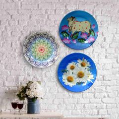 HMD Collections Traditional Art Decorative Ceramic Designer Plates with Stand for Home/Office, Wall Art - VT2123